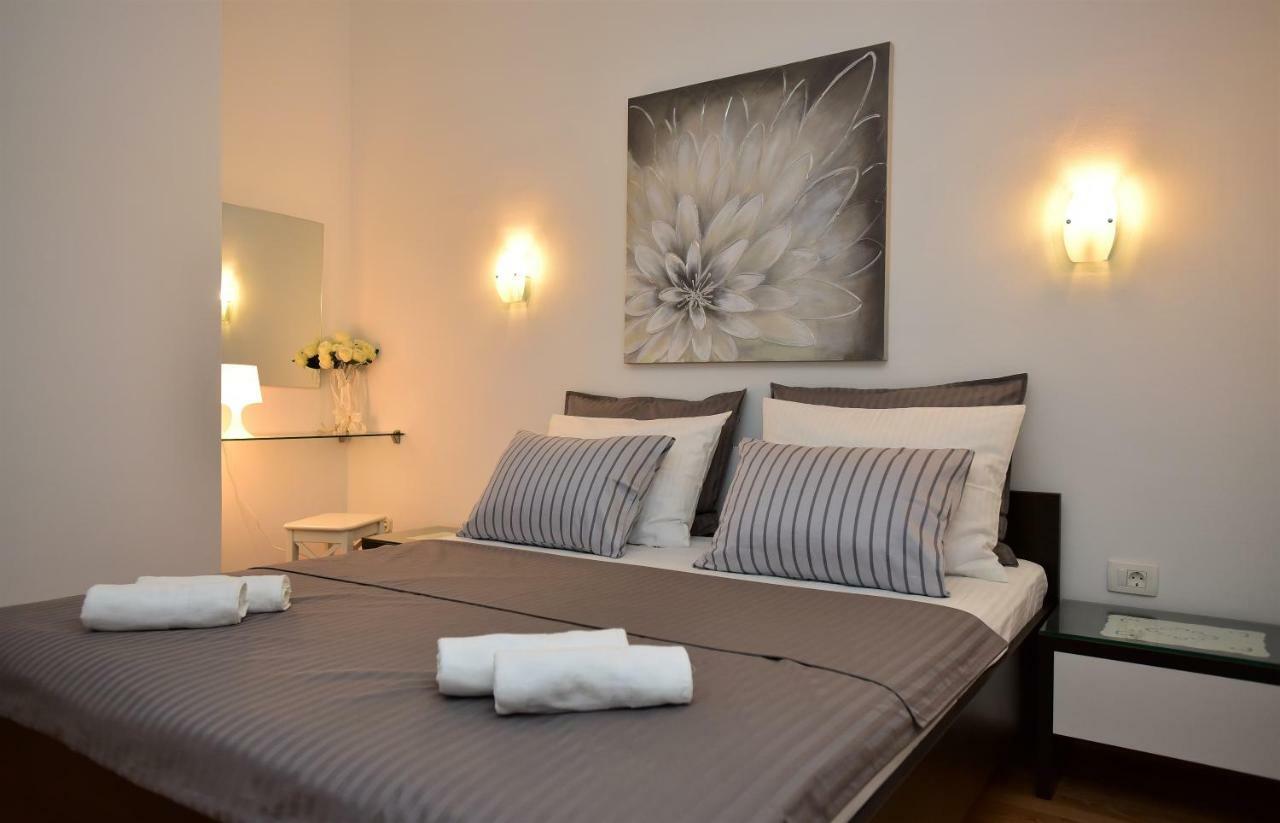 Andor - Lux, Two Beautiful Terraces With Sea & Sunset View Appartement Makarska Buitenkant foto