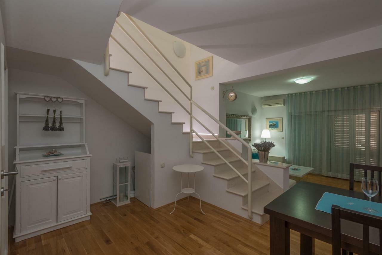 Andor - Lux, Two Beautiful Terraces With Sea & Sunset View Appartement Makarska Buitenkant foto