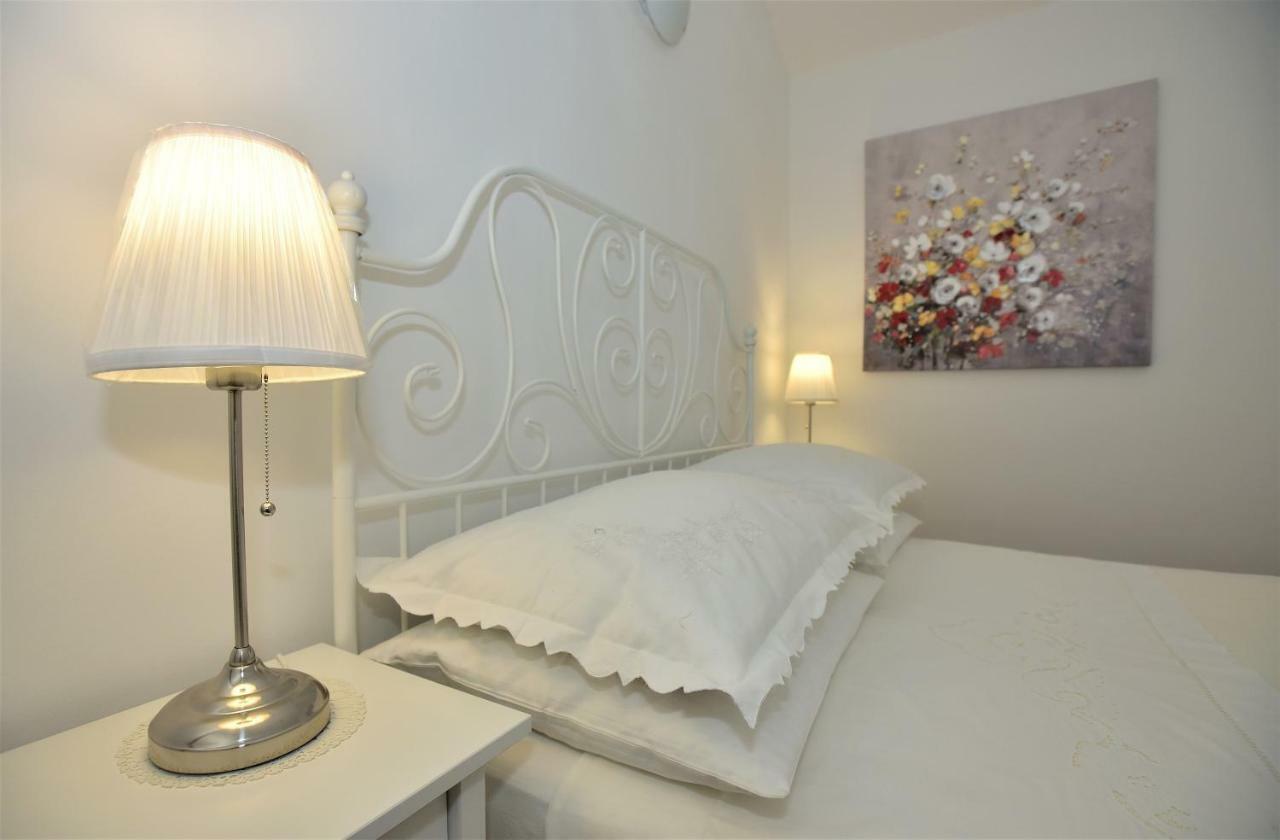 Andor - Lux, Two Beautiful Terraces With Sea & Sunset View Appartement Makarska Buitenkant foto