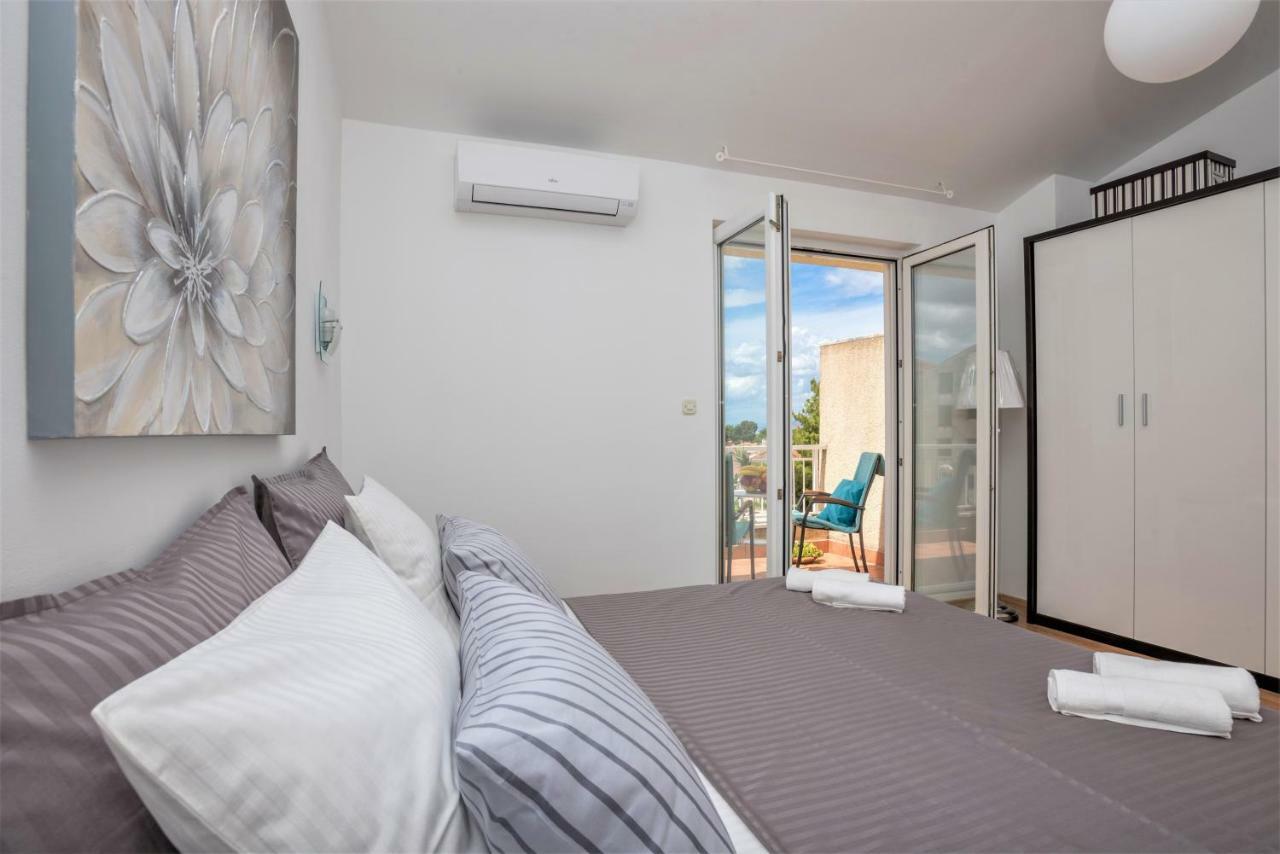 Andor - Lux, Two Beautiful Terraces With Sea & Sunset View Appartement Makarska Buitenkant foto
