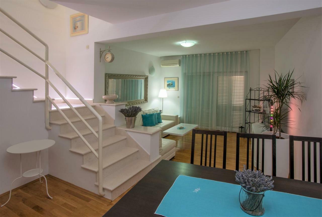 Andor - Lux, Two Beautiful Terraces With Sea & Sunset View Appartement Makarska Buitenkant foto